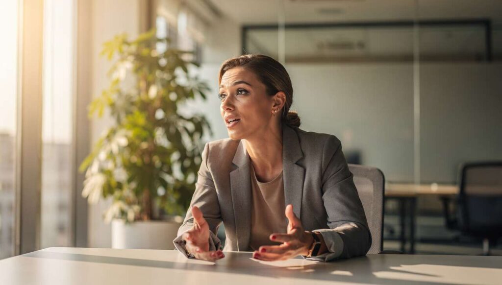 Laut Psychologen: Wer nur über sich selbst spricht, zeigt oft dieses Verhaltensmuster